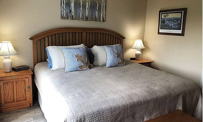 Harbor Springs Eigentumswohnung | Cozy Getaway Near All the FUN! Harbor Springs/Petoskey