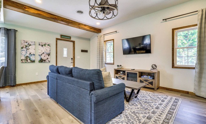 Horton Haus | Cozy Grass Lake Home w/ Patio, Fire Pit & Kayaks!