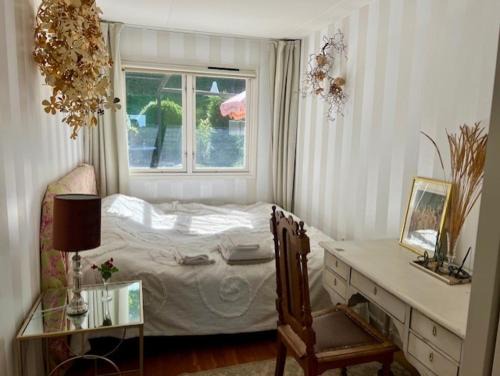 Bastad Haus | Cozy Guest Rooms in a Charming Båstad Villa, Prime Location near the Sea