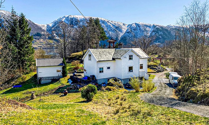 Osteroy Haus | Gemütliches Zuhause in Bruvik mit WLAN