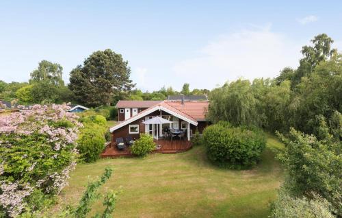Rodvig Stevns Haus | Cozy Home In Rødvig Stevns With Wifi