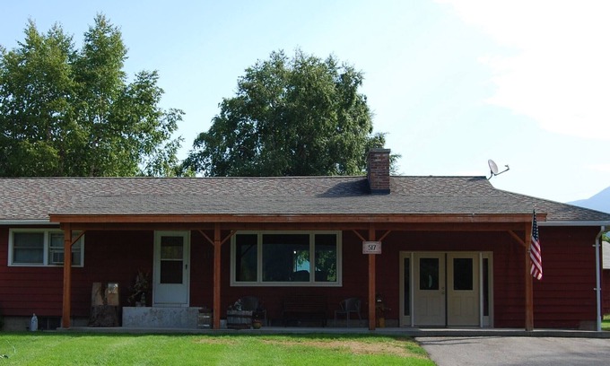 Metaline Falls Haus | Cozy Home with Million Dollar Mountain and River View