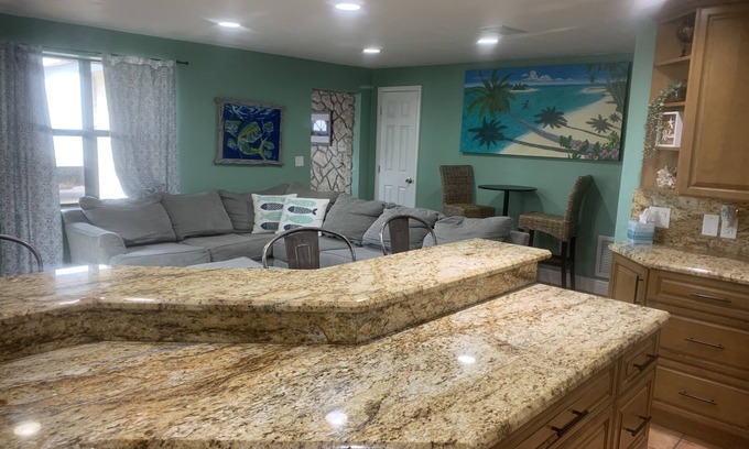 Port Orange Haus | Cozy house centrally located. 3mls to beach,7mls to speedway. Pet friendly