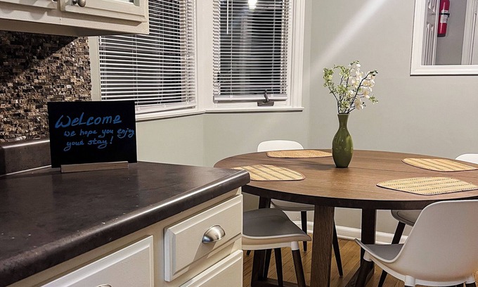 Near Eastside Haus | Cozy house near downtown Indianapolis, great capacity, spacious backyard.