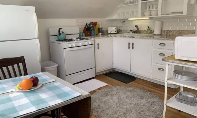 Cheyenne Wohnung | Cozy Loft Three Blocks from Hospital and Downtown
