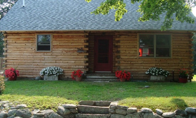 Mount Desert Kabine | Komplett renoviert. zentral gelegenes Blockhaus.