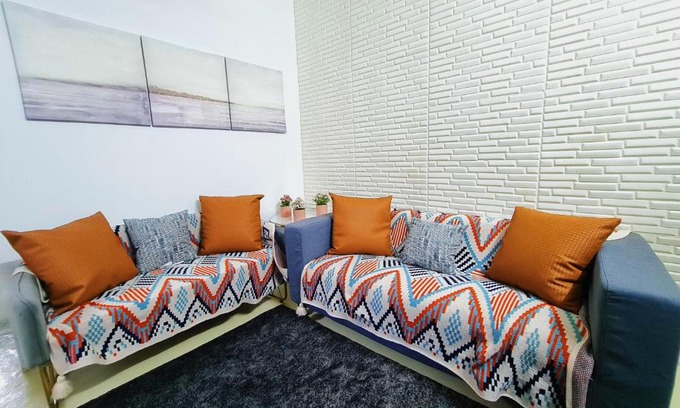 Batu Enam Haus | Cozy Lunas House near to Kulim Hi Tech Park & BKE