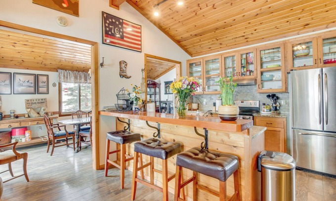 Thayne Haus | Cozy Mountain Home on 10 Acres w/ Fire Pit + Games