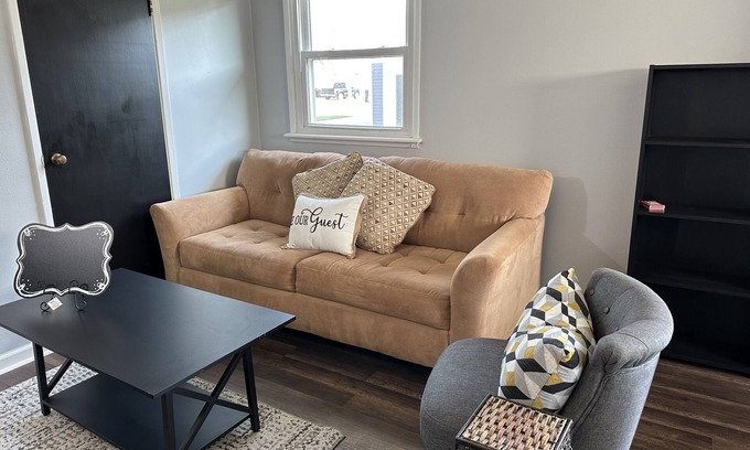 Loves Park Haus | Cozy private home located 5 minutes from downtown!