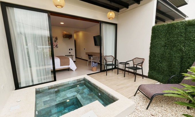 Arenal Hot Springs Wohnung | Cozy private studio with jacuzzi, kitchen, best location, volcano view