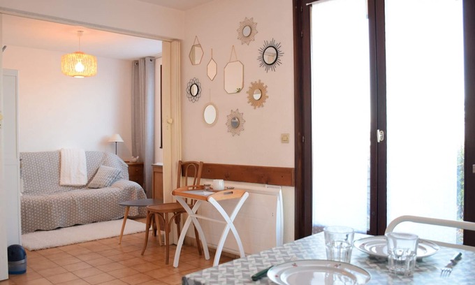 Neuvecelle Wohnung | Gemütliche ruhige Wohnung mit Terrasse, Parkplatz und Internet in Évian