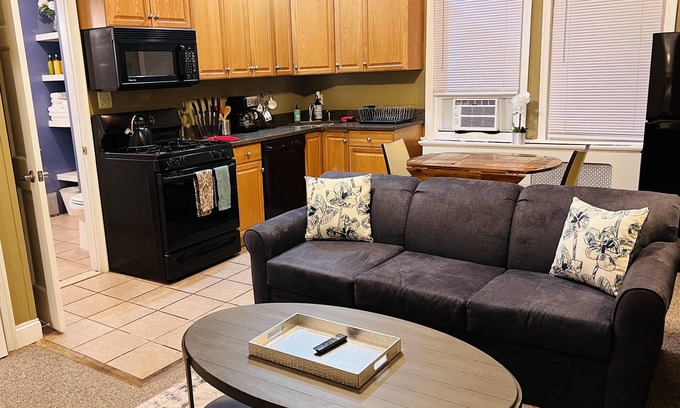 Havertown Wohnung | Cozy Quiet Apt in Suburbs - Very Walkable Area