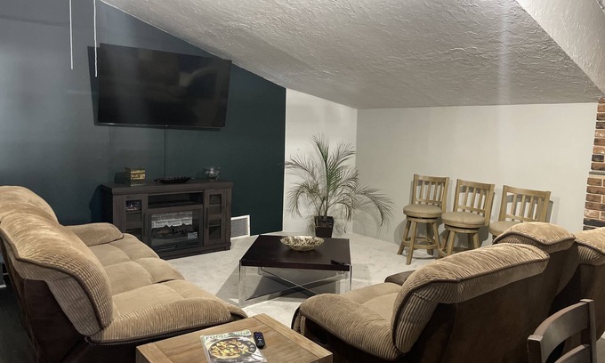 Little Italy Eigentumswohnung | Cozy spacious condo in Little Italy - 5 min drive to Cleveland Clinic
