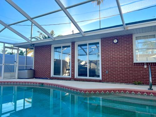 Harbor Bluffs Haus | Cozy Spot, 5 Min Away from Beach