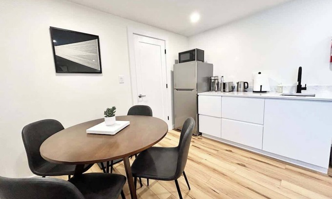 Arlington Haus | Cozy studio in calm neighborhood