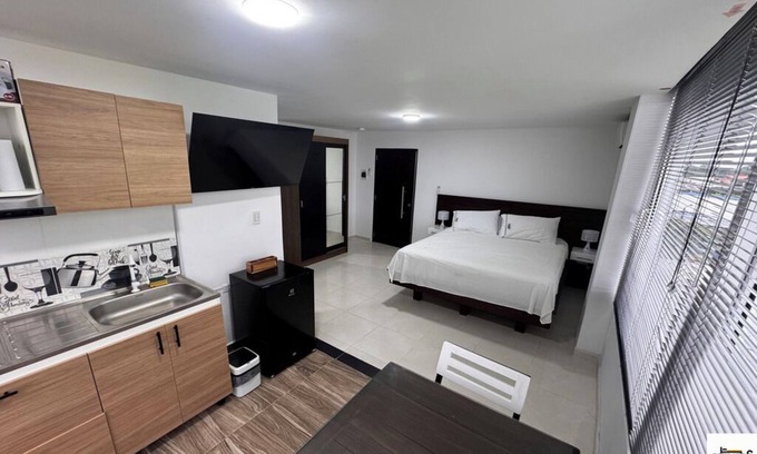 Villanueva Wohnung | Cozy studio in charming Villanueva with WiFi, AC