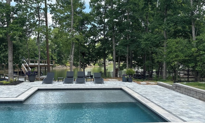 Bowling Green Wohnung | Cozy Studio with access to pool, Lake and Dock.