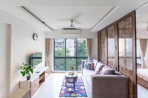 Kurla Wohnung | Cozy, Upscale 1 bhk Apt near BKC