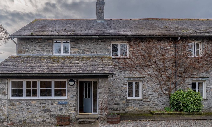 Graythwaite Hütte | Crabtree - sleeps 4 guests in 2 bedrooms