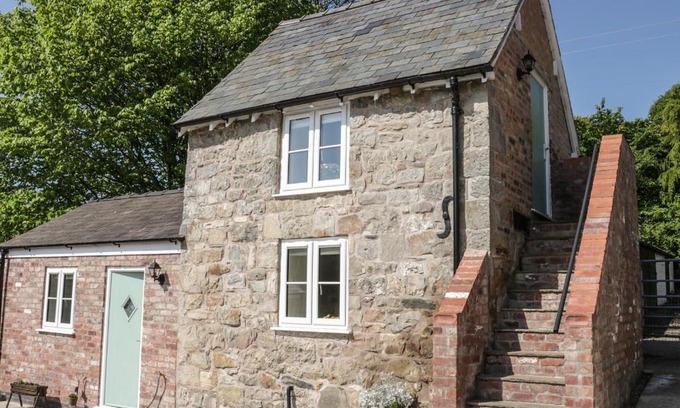 Acrefair Haus | Craignant Warrant, Oswestry