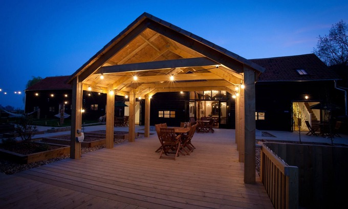 Burnham-on-Crouch Hotel | Creeksea Place Barns