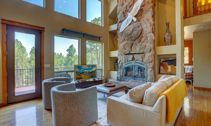 Flagstaff Villa | Creekside in the Pines