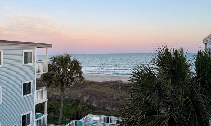 Crescent Beach Eigentumswohnung | Crescent Beach Gem 2-bedroom 2-Bath condo — North Myrtle Beach