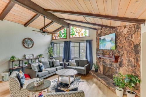 Crestline Haus | Crestline Home with Private Hot Tub Steps to Lake!