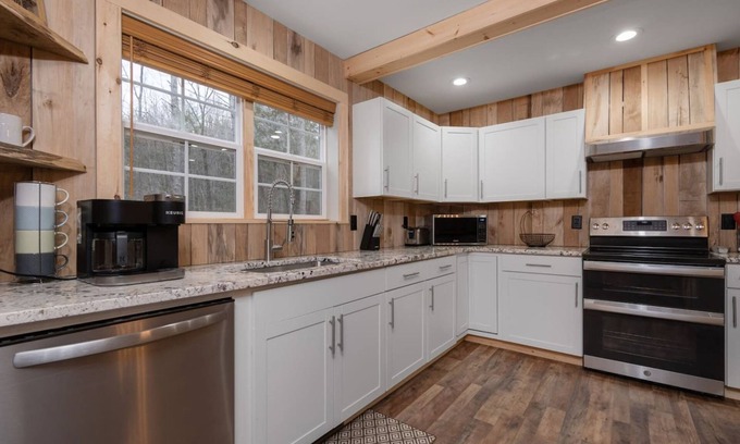 Deep Gap Haus | Crider Creek Manor in Watauga County