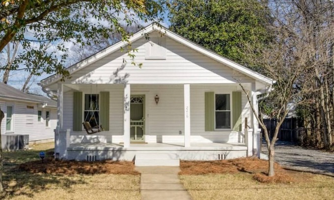 Northport Haus | Crimson Corner