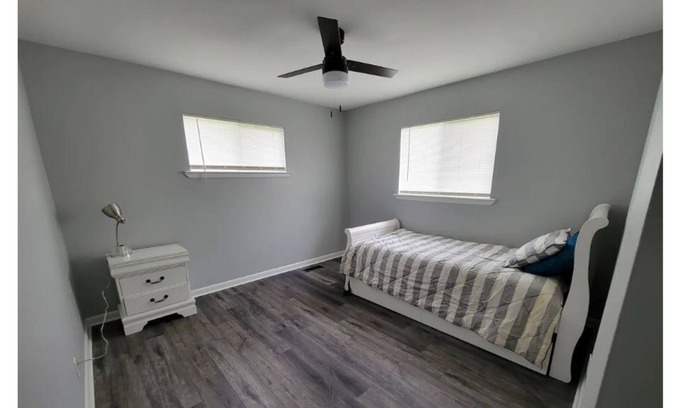 Laceys Spring Haus | Crisp and clean country home near the city!