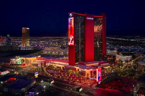 Las Vegas Hotel | Crockfords Las Vegas by Suiteness, LXR Hotels & Resorts