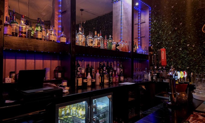 Stone Hotel | Crown Hotel Stone