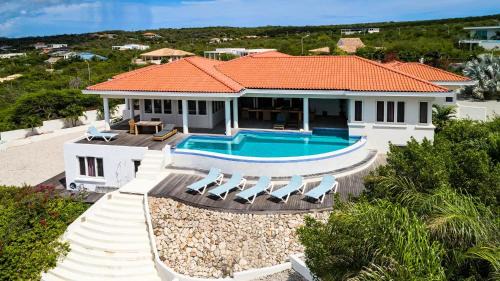 Sabadeco Villa | Crown Terrace 18