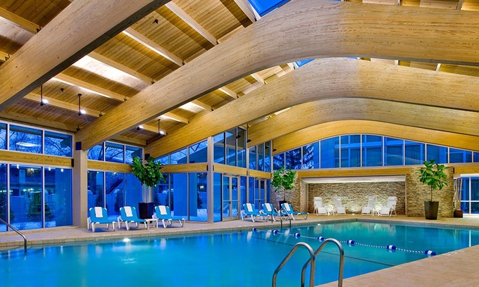 Glen Ellyn Hotel | Crowne Plaza Lombard Downers Grove by IHG