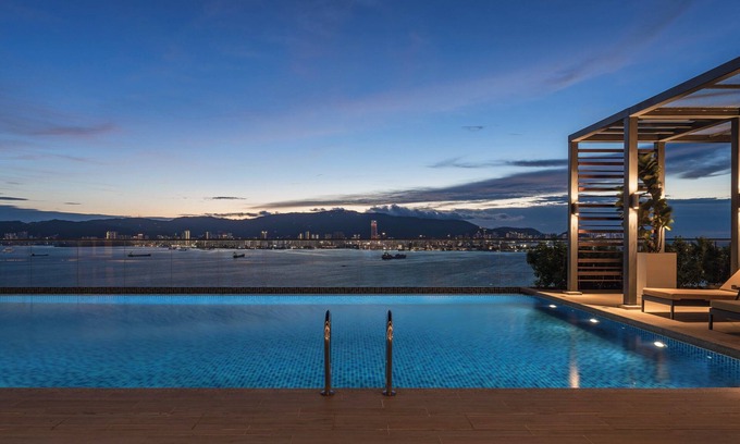 Butterworth Hotel | Crowne Plaza Penang Straits City by IHG