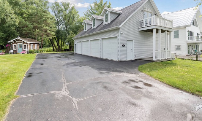 Crystal Wohnung | Crystal Lake Cozy 2 Bedroom Apartment - Sleeps 4 - Montcalm County