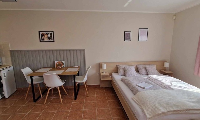Zalakaros Haus | Csendes kis földszinti apartman pároknak vagy 1 kisgyermekkel érkező vendégeknek
