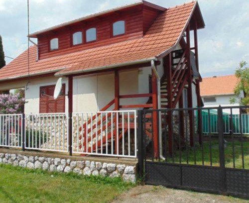 Zsorifurdo Wohnung | Csipkerózsa Vendégház