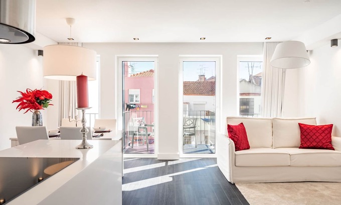 Santa Engracia Wohnung | Curcumin Silver Apartment, Wifi, AC !new!