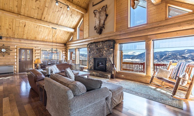 Creede Kabine | Custom-Built Colorado Log Cabin - Impeccable Views - ATV's Welcome