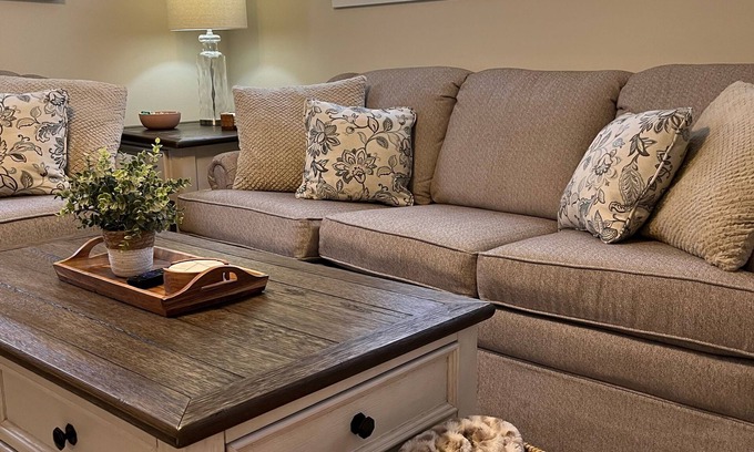 Boyne City Haus | Cute, fully furnished home close to downtown Boyne city!