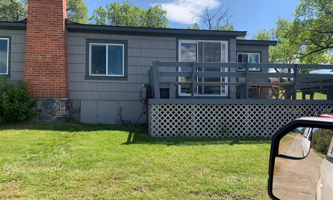 Big Arm Kabine | Cute lakefront cabin with private dock. Pet Friendly