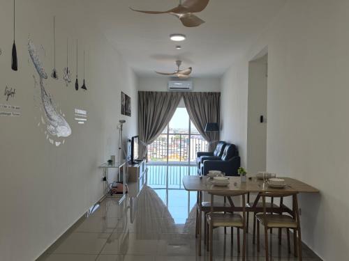 Kampung Lubok Peringgi Wohnung | D Aman Infinity Pool and AS Tower View Homestay 02