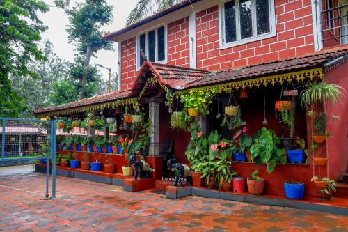 Kushalnagar Haus | D signature Homestay By Lexstays