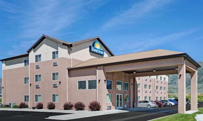 Perry Hotel | Days Inn by Wyndham Brigham City