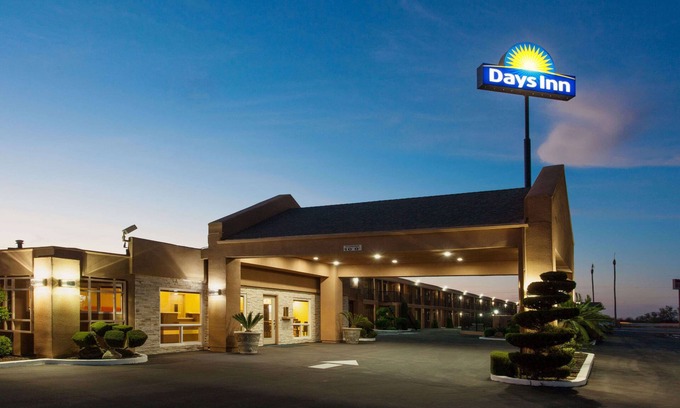 Chowchilla Hotel | Days Inn by Wyndham Chowchilla Gateway to Yosemite