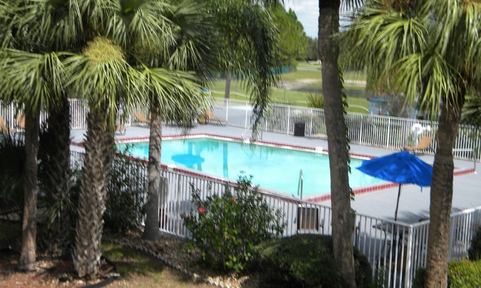 Daytona Beach Hotel | Days Inn by Wyndham Daytona Beach Speedway