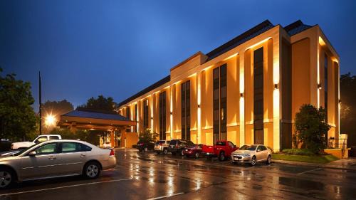 Englewood Hotel | Days Inn by Wyndham Englewood Dayton Airport