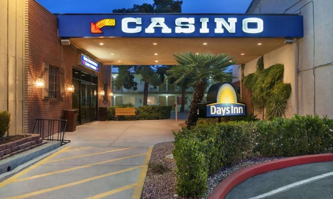 Las Vegas Hotel | Days Inn by Wyndham Las Vegas Wild Wild West Gambling Hall